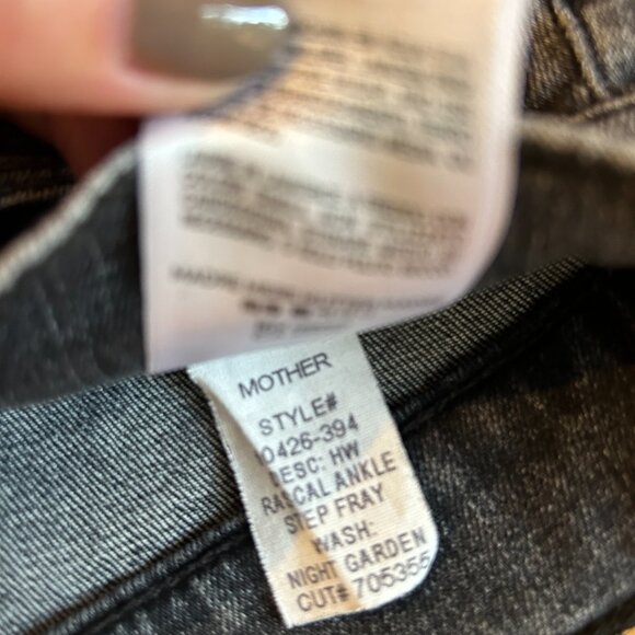 MOTHER Rascal Ankle Step Fray jeans in Night Garden (dark gray) wash, size 28 - Picture 5 of 6